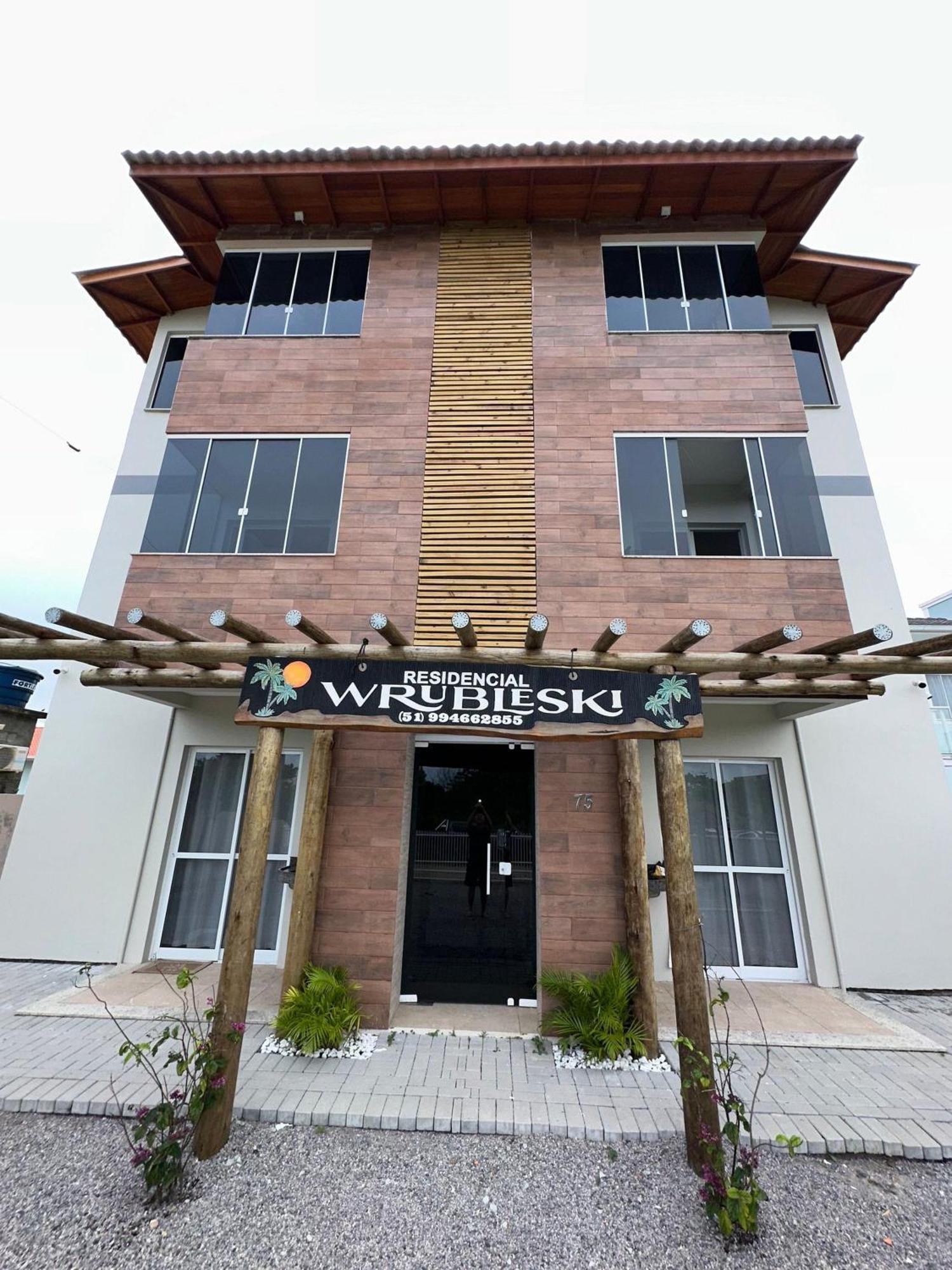 Residencial Wrubleski Sc Pinheira Esterno foto